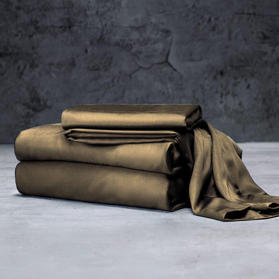 Mulberry Silk Satin Elastic Fitted 15" Dp & Flat Sheet with 2 Pillow Covers