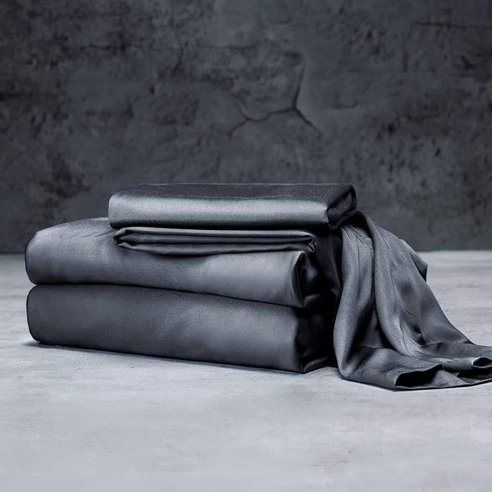 Mulberry Silk Satin Elastic Fitted 15" Dp & Flat Sheet with 2 Pillow Covers